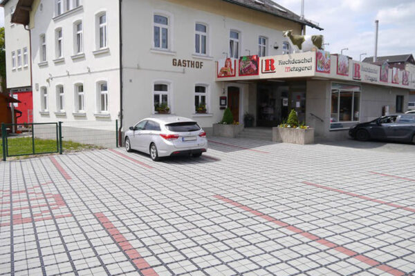 Parkplatz_Holenbrunn_05_800x500px